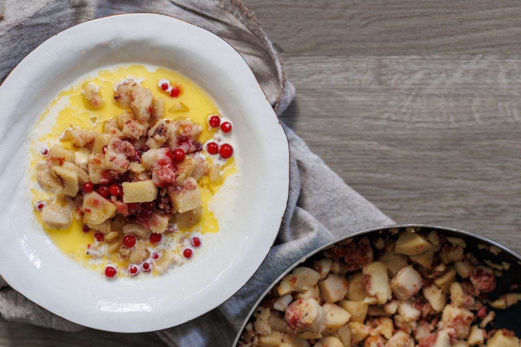 Kroppkaor med lingon och smör